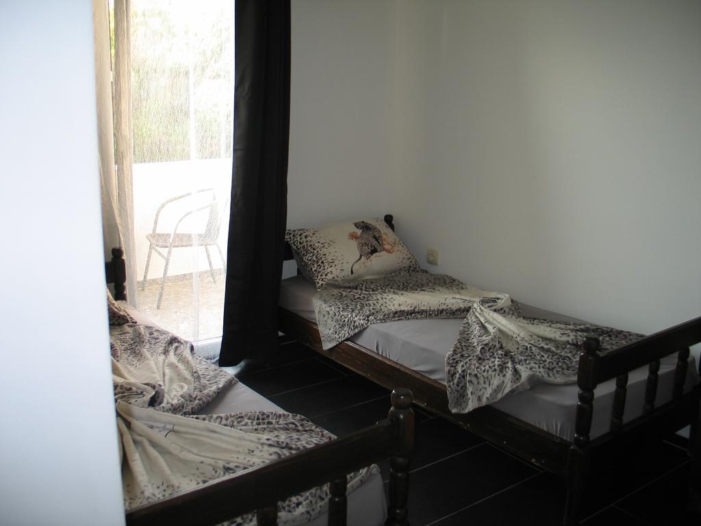Guest House Dena Dobra Voda Ruang foto